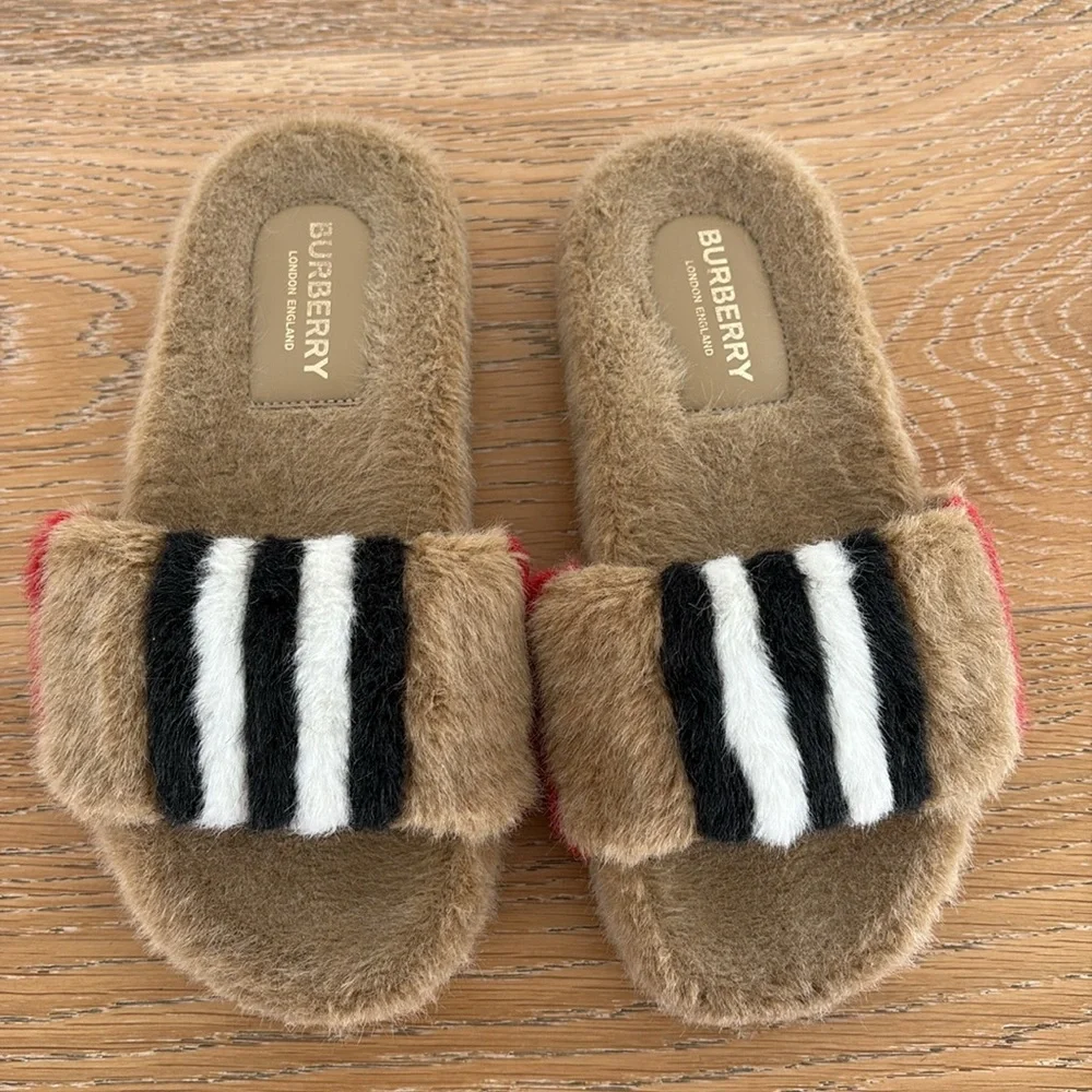 Burberry Brown and Red Cozy Slide Sandals size 34